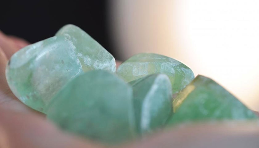 Green Calcite 09