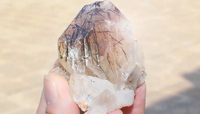 Tourmalinated Quartz 03