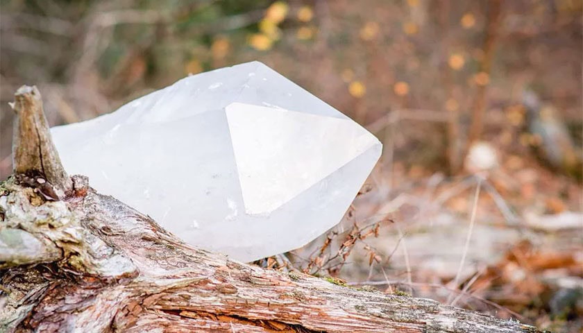 White Quartz 10