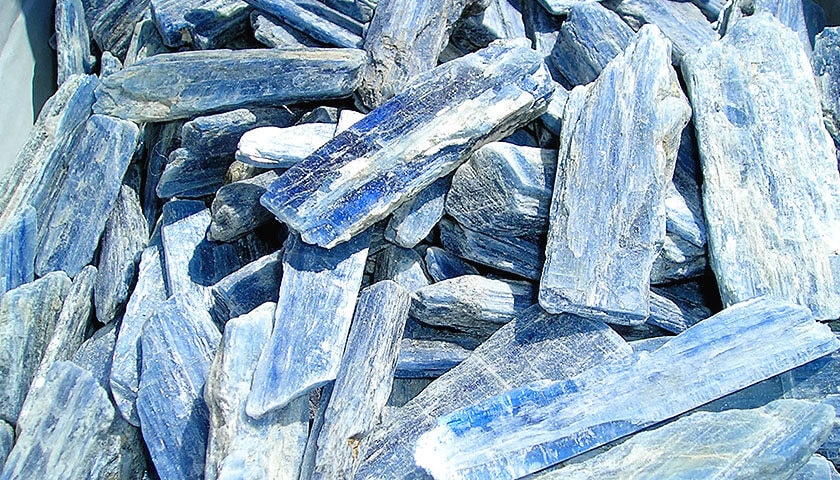 Blue Kyanite 09