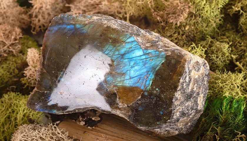 Labradorite 07