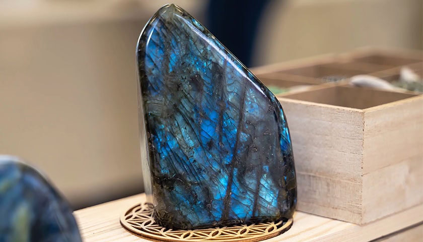 Labradorite 11