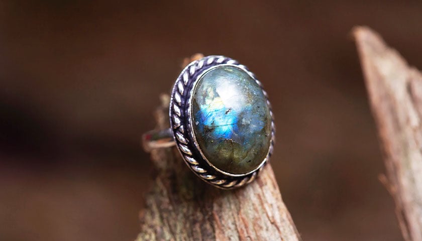 Labradorite 17