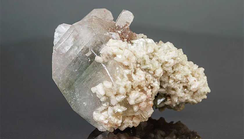 Apophyllite 12