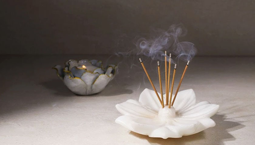 Crystal Cleansing Incense 01